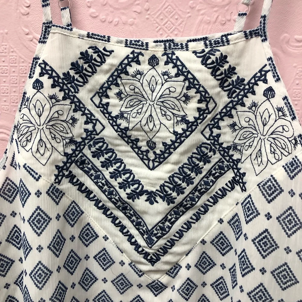 ABOUT A GIRL cami tank top blouse navy blue and ivory handkerchief cut S - Picture 5 of 9